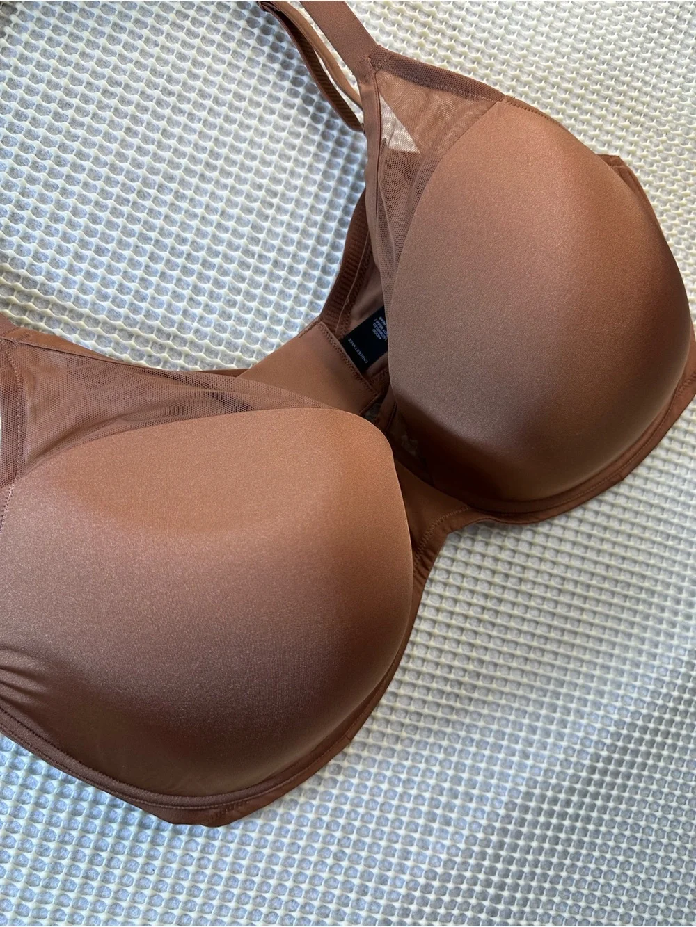 Understance Mesh Contour Flexwire Plunge Bra In Teddy Bear Size 44DDD NEW NWT